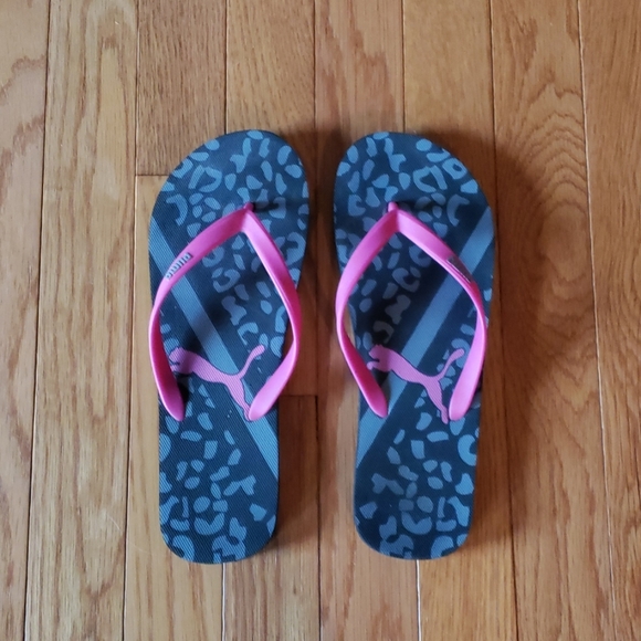 Puma Shoes - NEW Puma sandals